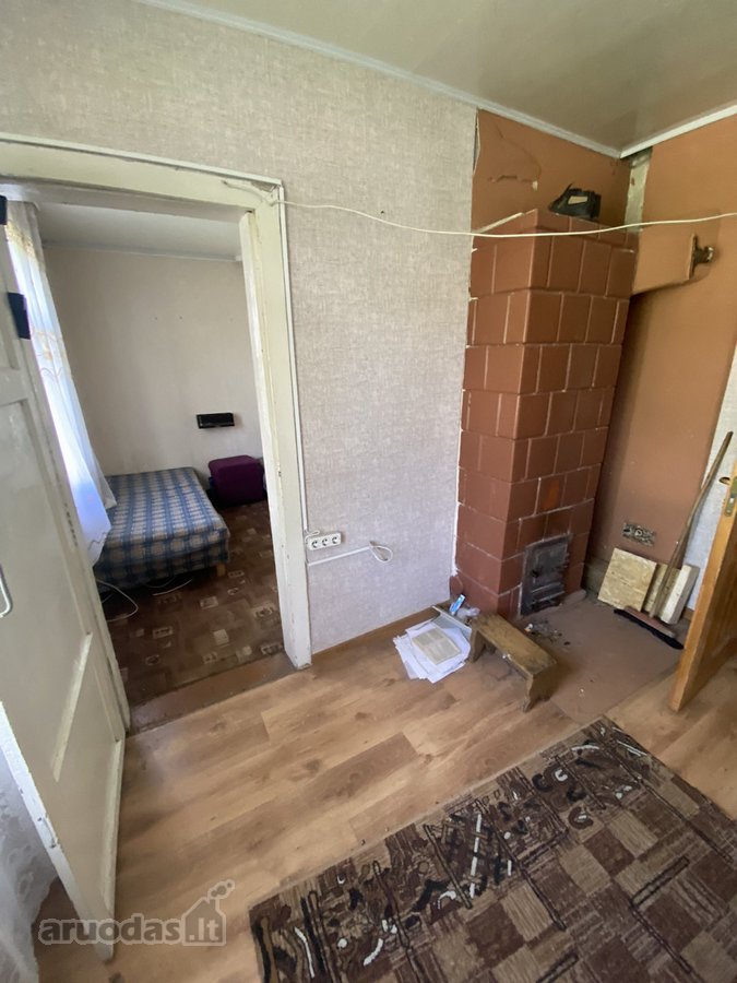 Šalia yra dvi dalis (40m2) ūkinių pastatų, - nuotraukos Nr. 23