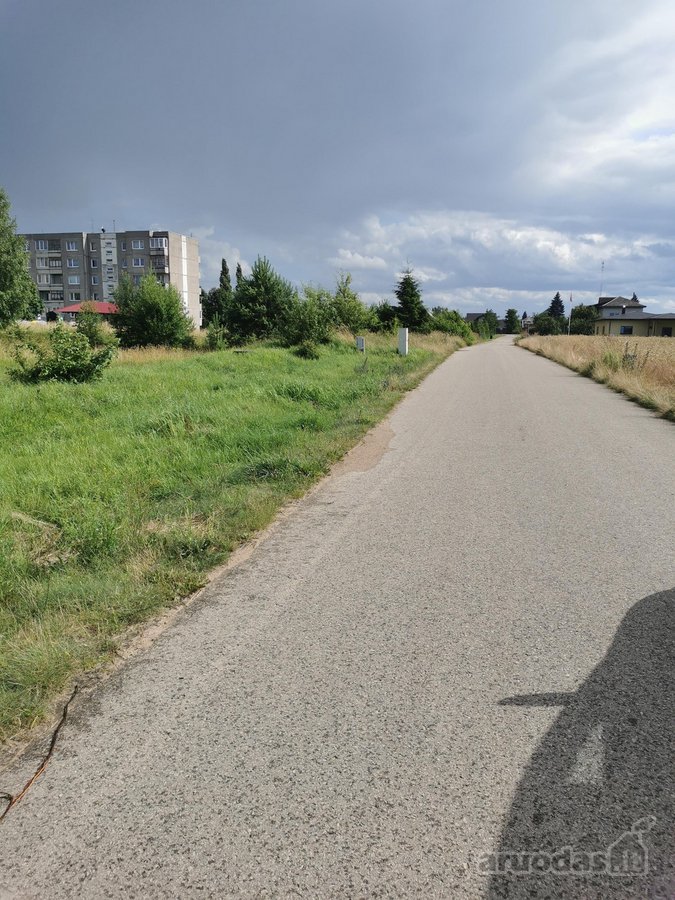 Matuizų gyvenvietės centre parduodamas namų