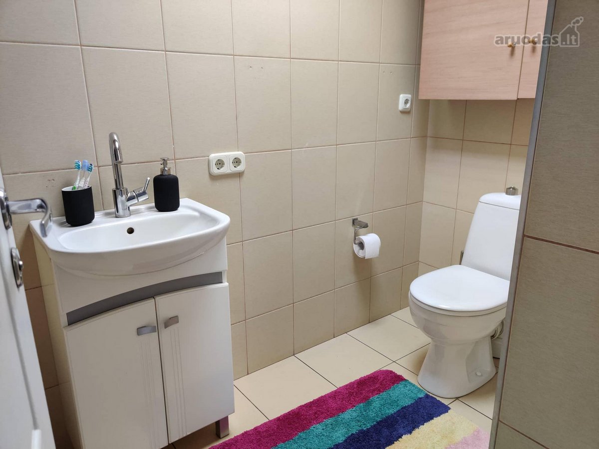 Išnuomojamas 4 kambarių butas pačiame - nuotraukos Nr. 4