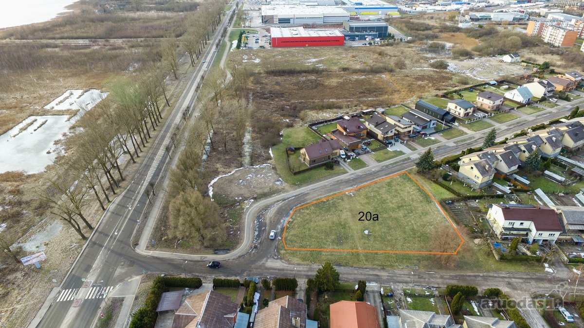 Parduodamas 20a. komercinės paskirties žemes