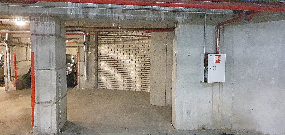Parduodama 15,49m2, sausa, gerai apšviesta,
