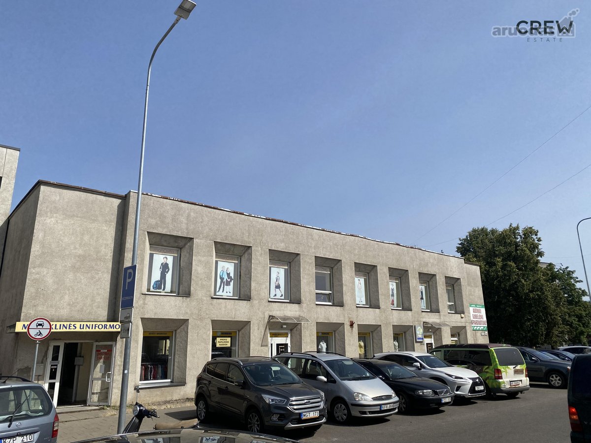 Parduodamas visas ar dalis komercinio pastato
