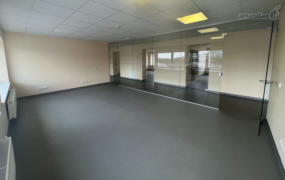 Pačiame Telšių miesto centre prie Prekybos - nuotraukos Nr. 2
