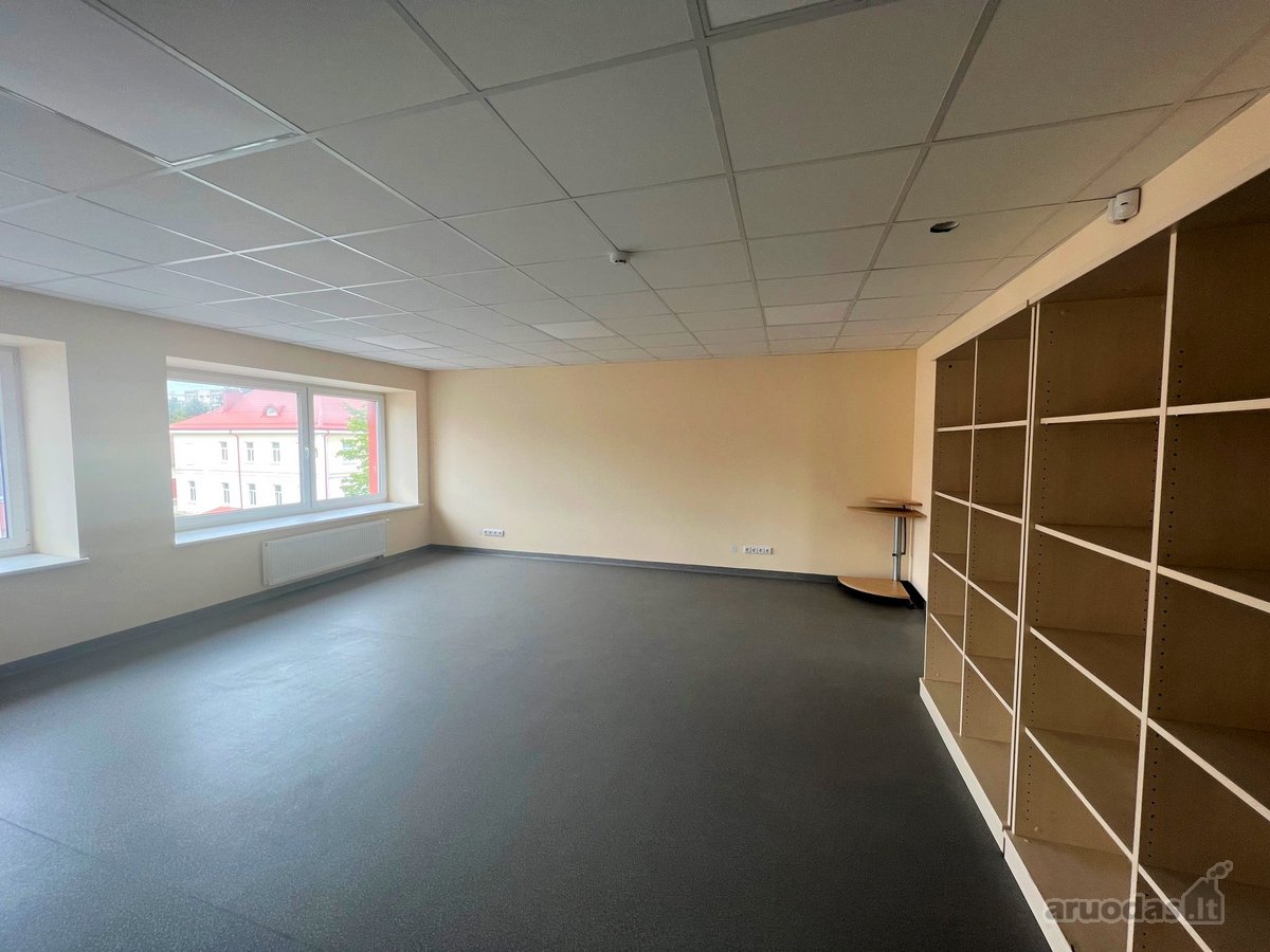Pačiame Telšių miesto centre prie Prekybos - nuotraukos Nr. 3