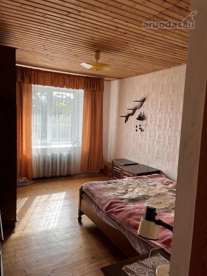 Trys miegamieji, svetainė, virtuvė, tualetas - nuotraukos Nr. 10