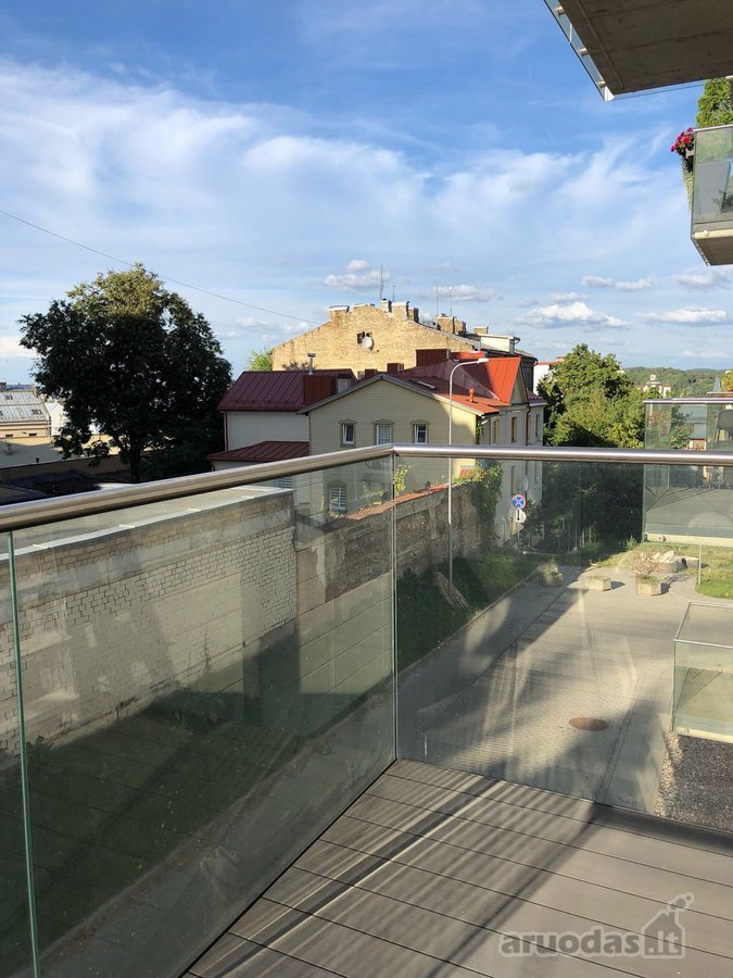Išnuomojamas moderniai įrengtas 3-jų kambarių - nuotraukos Nr. 16