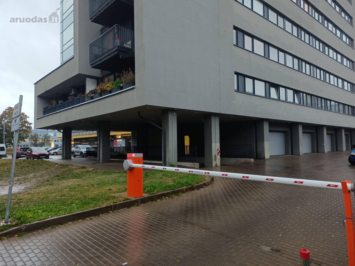 Vieta požeminaime parkinge. Automatiniai