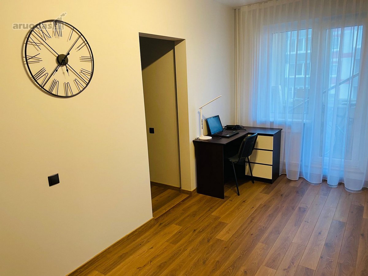 Parduodamas erdvus 65m² butas su holu.  - nuotraukos Nr. 11
