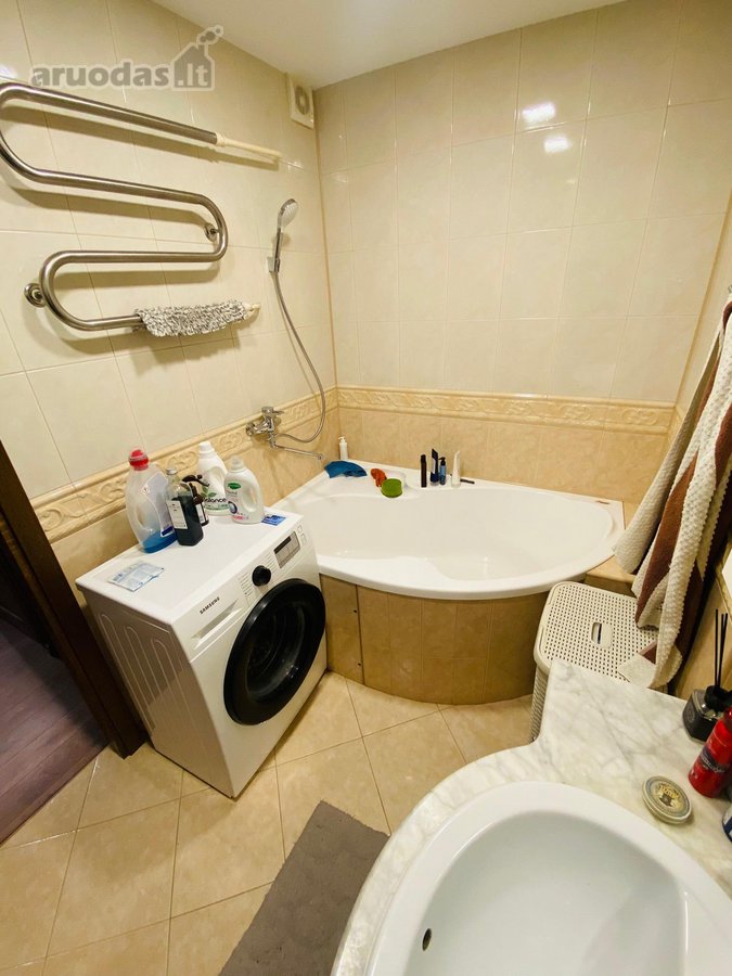 Parduodamas erdvus 65m² butas su holu.  - nuotraukos Nr. 16