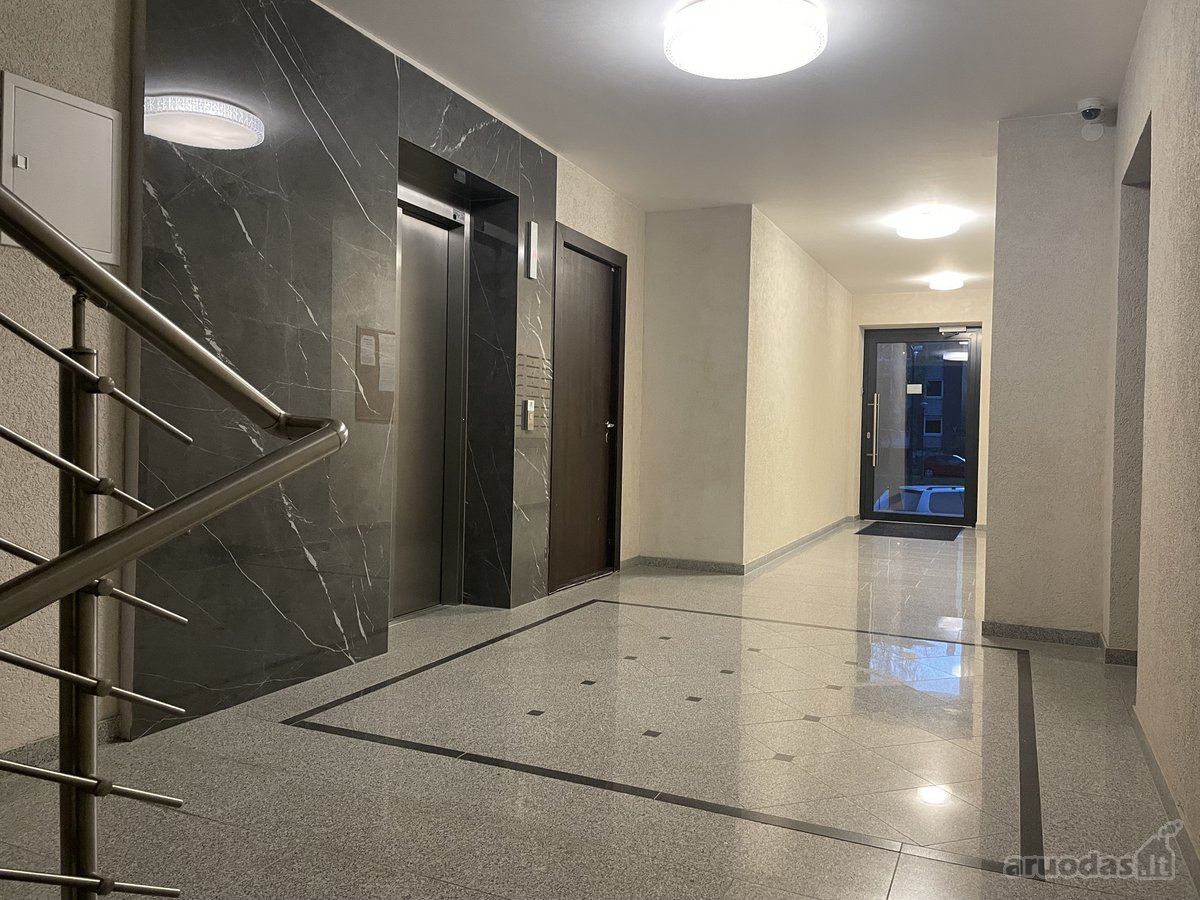 Klaipėdos centre šalia prekybos pasažo - nuotraukos Nr. 15