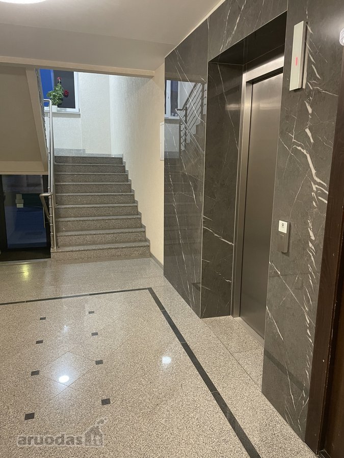 Klaipėdos centre šalia prekybos pasažo - nuotraukos Nr. 16