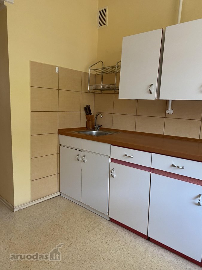 Išnuomojamas 3 kambarių butas renovuotame - nuotraukos Nr. 15
