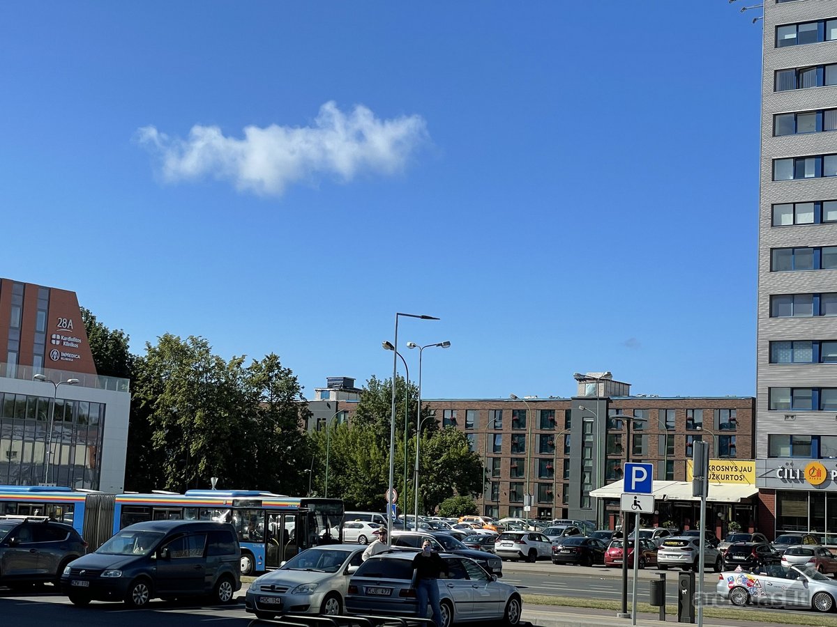 Klaipėdos centre šalia prekybos pasažo - nuotraukos Nr. 4