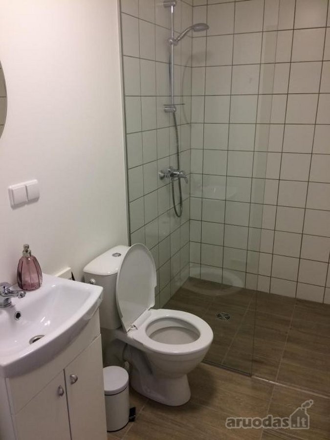 Iki vasaros sezono nuomojamas 2 kamb. butas - nuotraukos Nr. 3