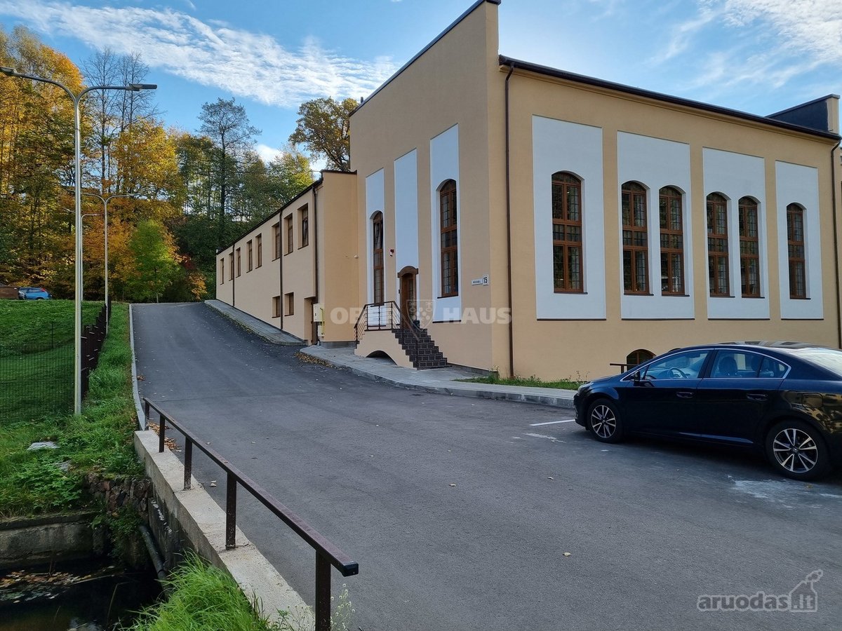 Išnuomojamos 418 m² negyvenamosios patalpos
