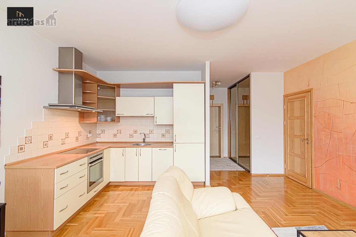 Išnuomojamas šviesus ir erdvus 2 kambarių - nuotraukos Nr. 12