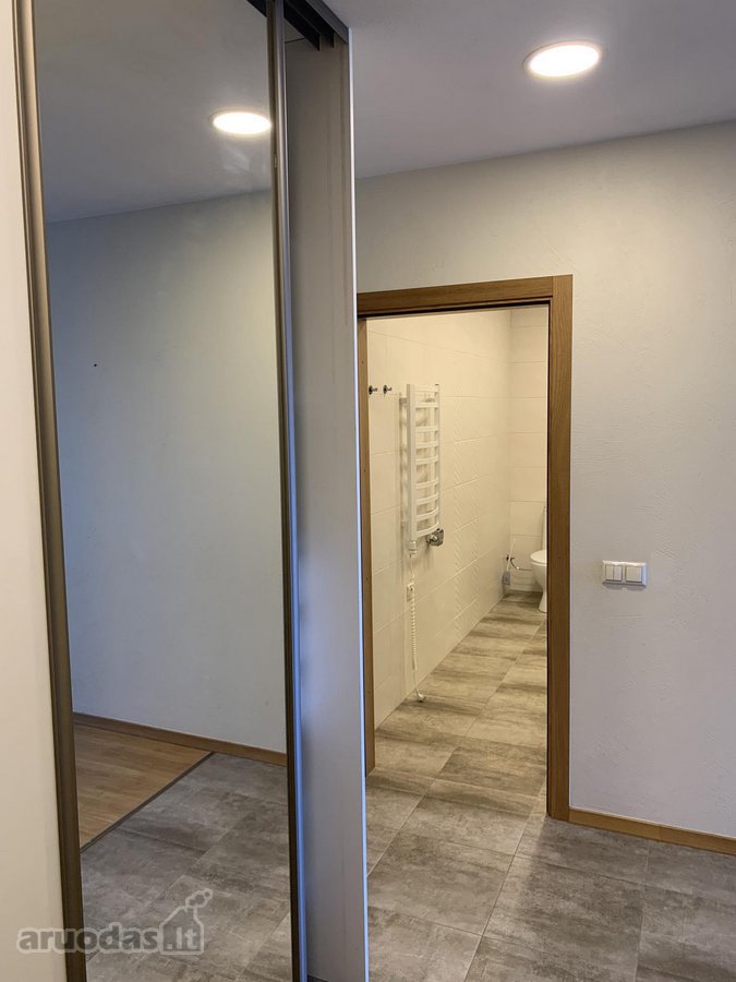 Nuomojamas įrengtas butas su baldais, buitine - nuotraukos Nr. 12