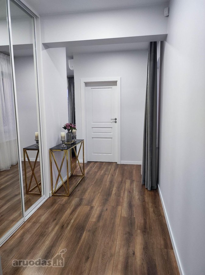 Išnuomojamas moderniai įrengtas 3 kambarių - nuotraukos Nr. 7
