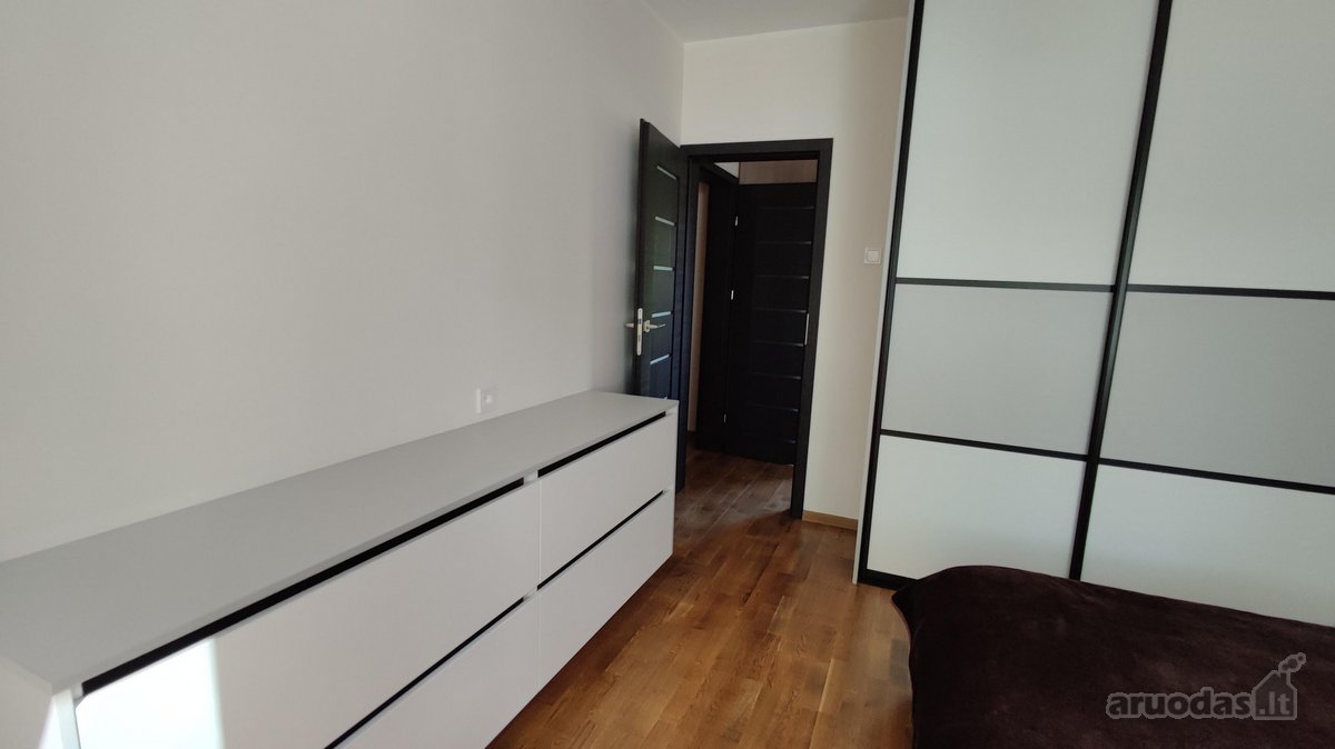 Išnuomojamas tvarkingas bei šviesus 3-jų - nuotraukos Nr. 11