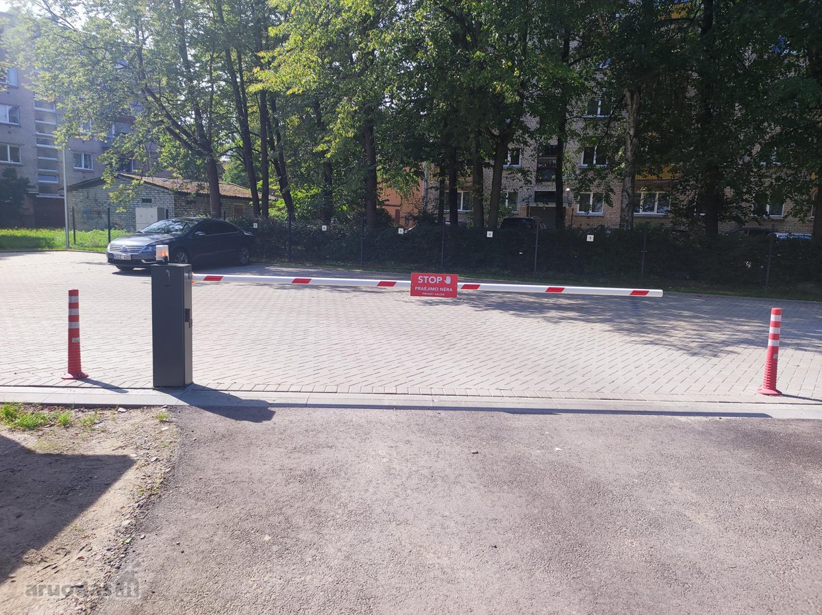 Nuomojama antžeminė automobilio parkavimo