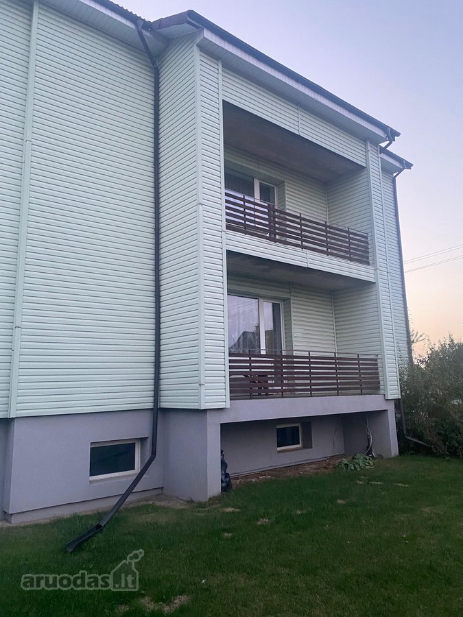 Išnuomojamas 4 vietų kambarys, renovuotame - nuotraukos Nr. 3