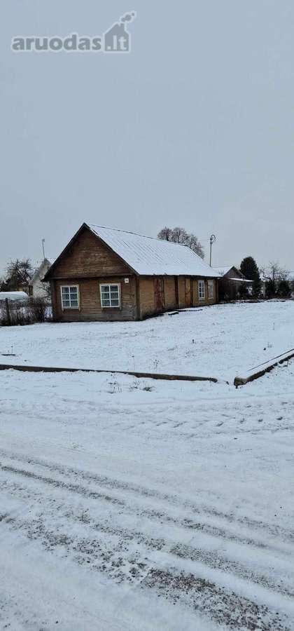 Sklypas Mereslenu kaime 25 km nuo Vilniaus.