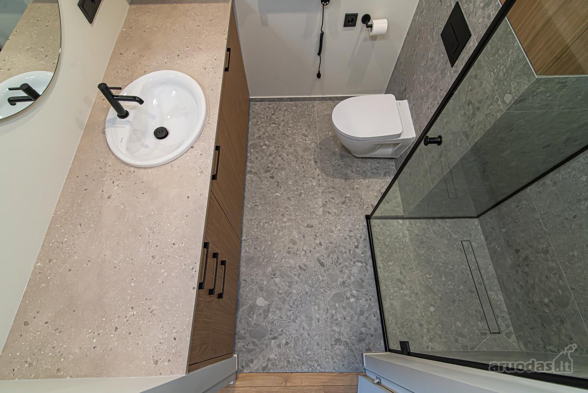 Nuomojamas erdvus ir šviesus loftas, projekte - nuotraukos Nr. 13