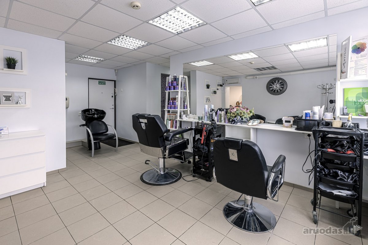 Parduodama Kirpykla - Grožio Salonas