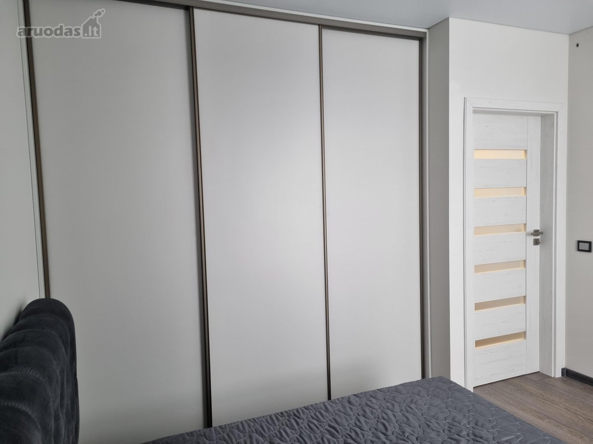 Nuomojamas 2 kambarių butas su balkonu ir - nuotraukos Nr. 6