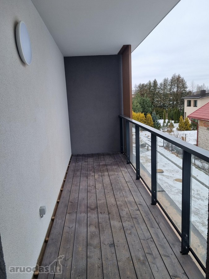 Nuomojamas 2 kambarių butas su balkonu ir - nuotraukos Nr. 7