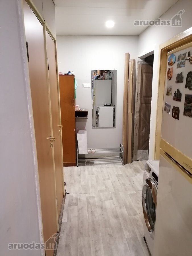 Parduodamas 1 kambarys 4 kambarių bute (yra - nuotraukos Nr. 5