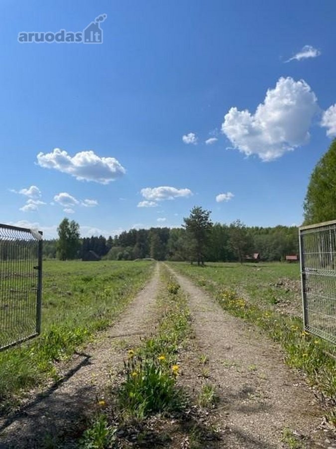 Nuo Vilniaus tik 40 km. atstumu prie