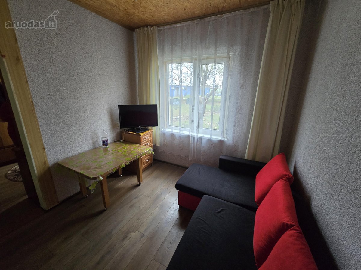 Jaukus 2 Kambarių Būstas Su Nuosavu Sodu Ir