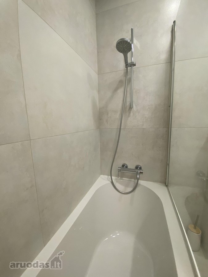 Vilniaus senamiestyje tarp Aušros vartų ir - nuotraukos Nr. 3