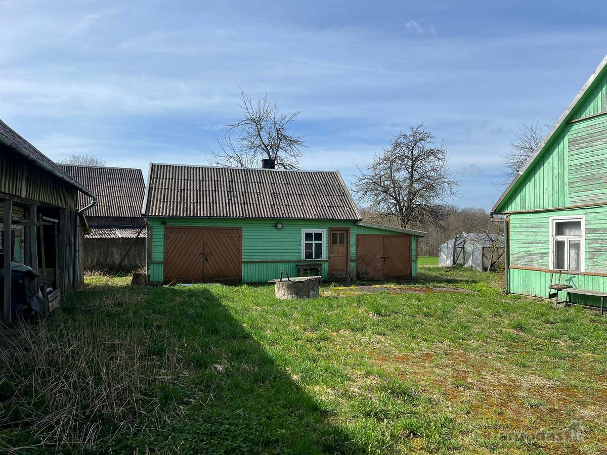 Be tarpininkų parduodama sodyba gražioje - nuotraukos Nr. 2