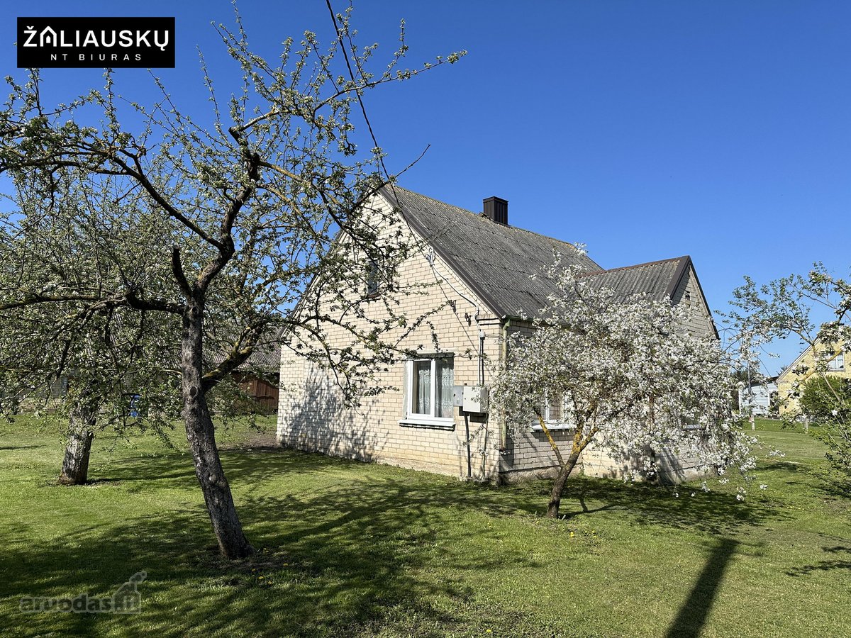 Parduodamas Labai Tvarkingas mūrinis gyv. - Skelbiu.lt