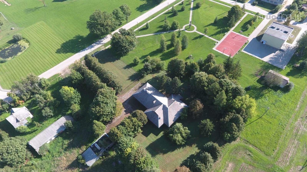 Ažytėnų kaime, Kėdainių rajone parduodamos