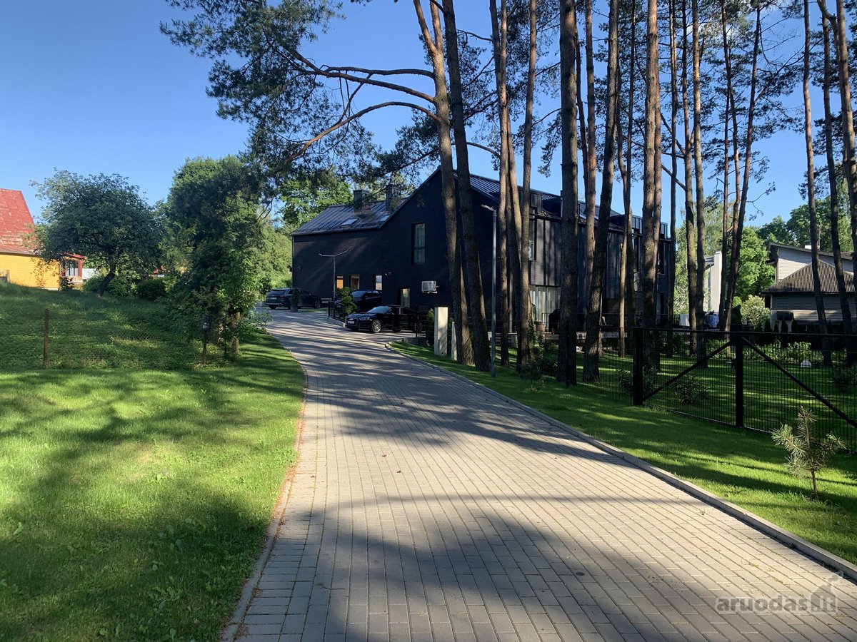 Parduodamas moderniai įrengtas, šviesus ir - nuotraukos Nr. 4