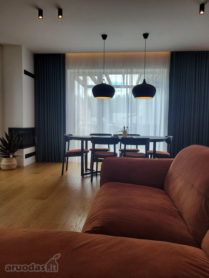 Modernus, kokybiškai įrengtas namas šeimai - nuotraukos Nr. 3