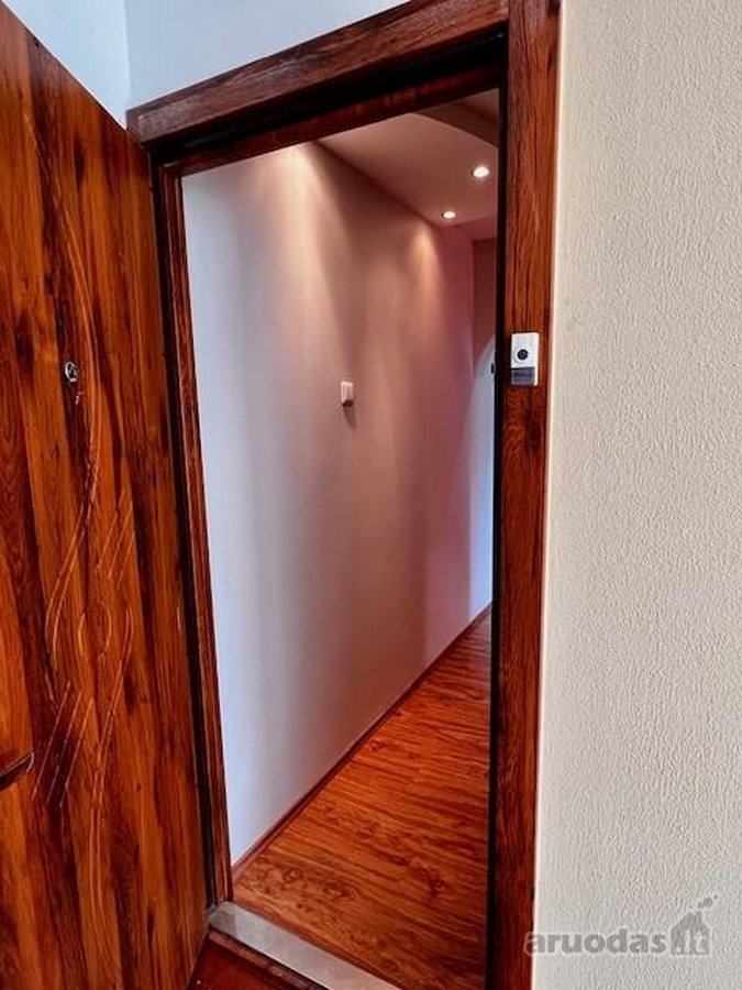 Išnuomojamas šviesus ir jaukus 2 kambarių - nuotraukos Nr. 2