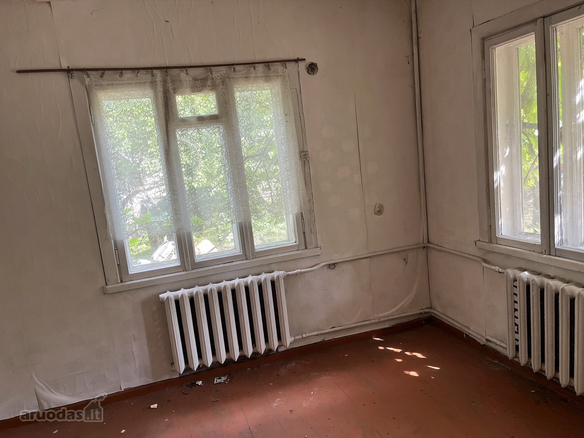 Utenos miesto centre, solidžioje kaiminystėje - nuotraukos Nr. 7