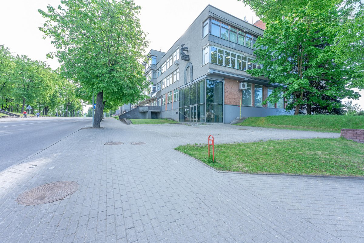 Parduodamos patalpos yra Utenos miesto centre - nuotraukos Nr. 7