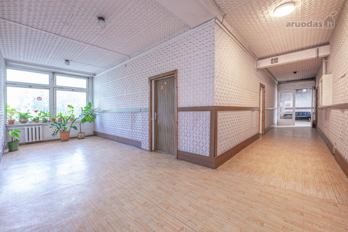 Parduodamos patalpos yra Utenos miesto centre - nuotraukos Nr. 14