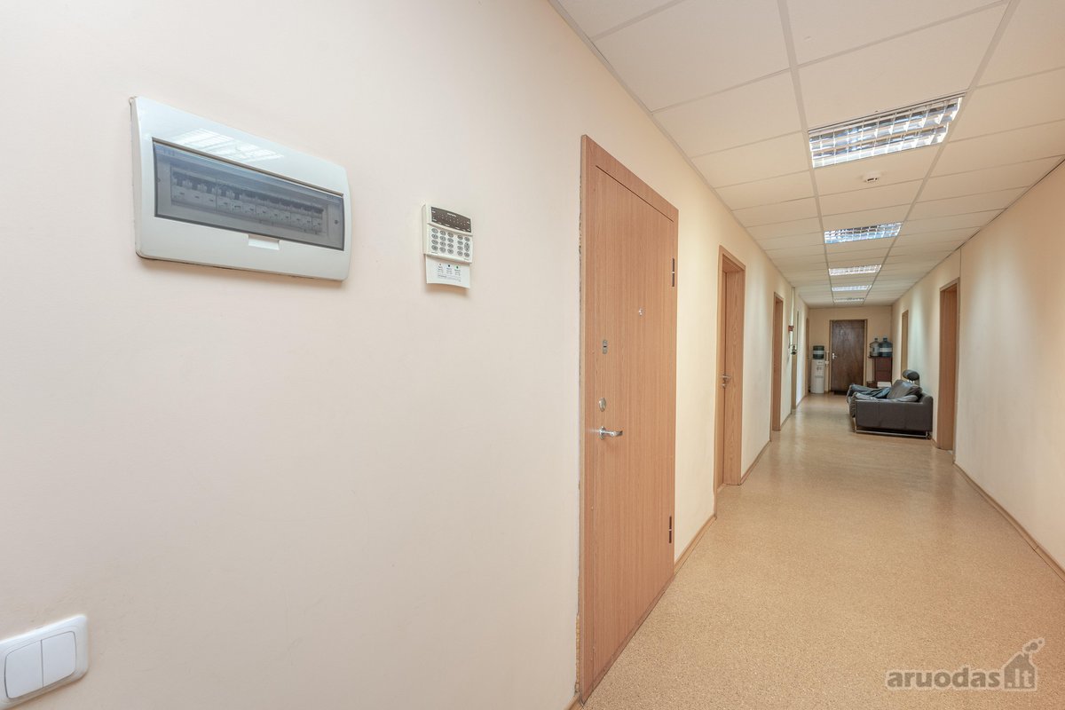 Parduodamos patalpos yra Utenos miesto centre - nuotraukos Nr. 16