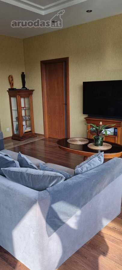 Nuomojamas 3 kambarių butas miesto centre su - nuotraukos Nr. 6