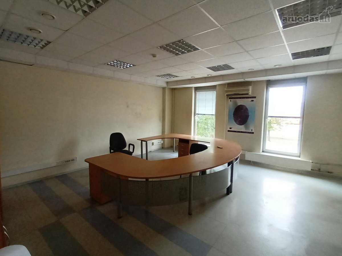 Vilijampolėje, patogioje vietoje (~1,5 km