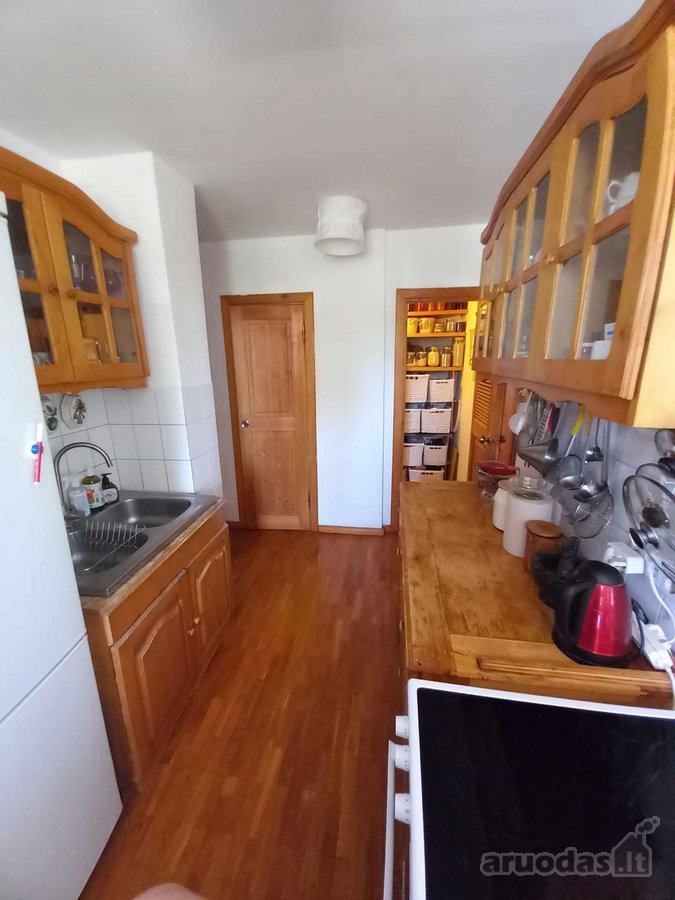 Parduodamas dviejų kambariu butas, langai į - nuotraukos Nr. 3