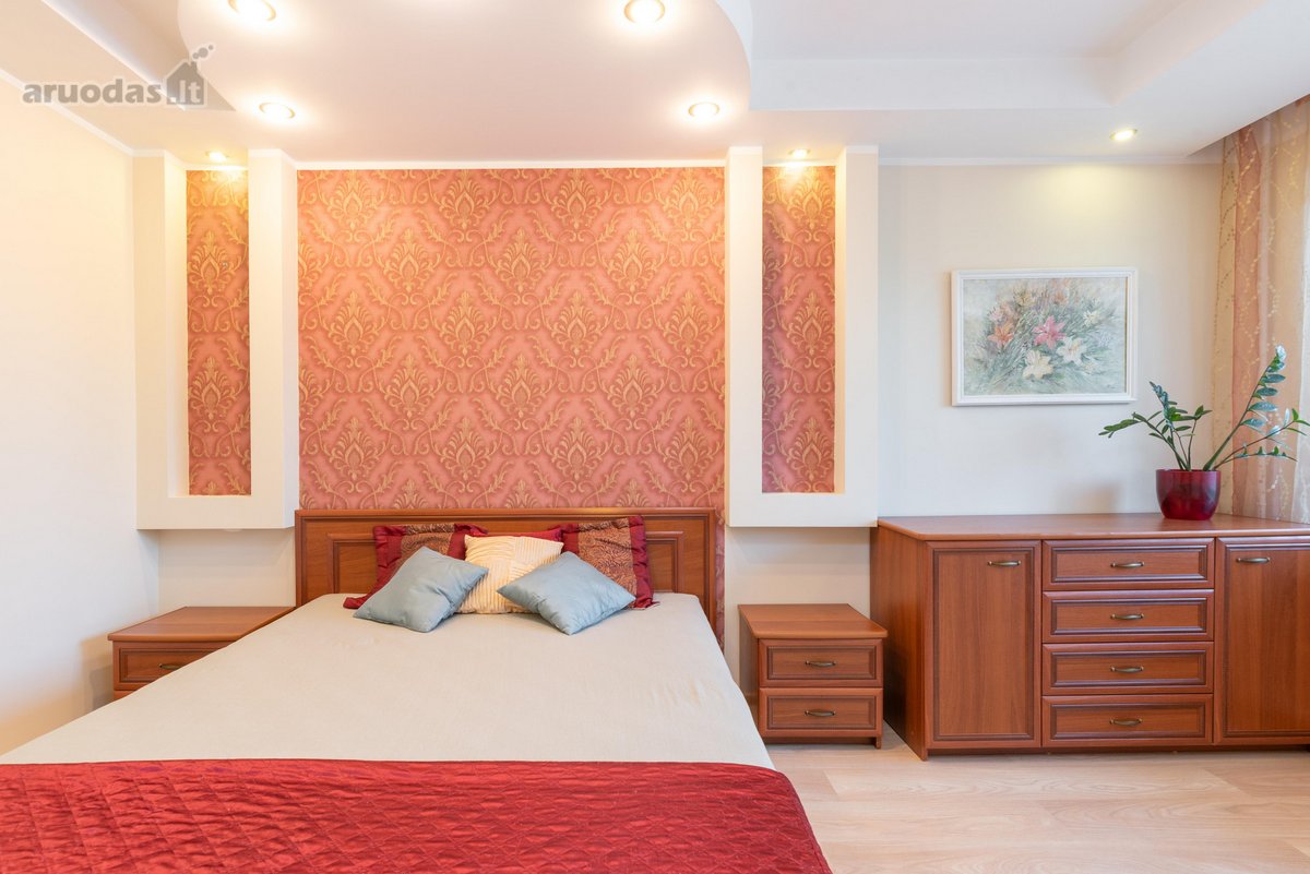 Išnuomojamas įrengtas 3 kambarių (64m2) butas - nuotraukos Nr. 4