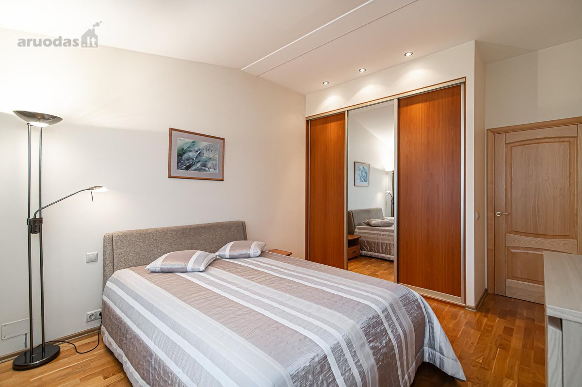 Išnuomojamas erdvus, kokybiškai įrengtas 5-ių - nuotraukos Nr. 9