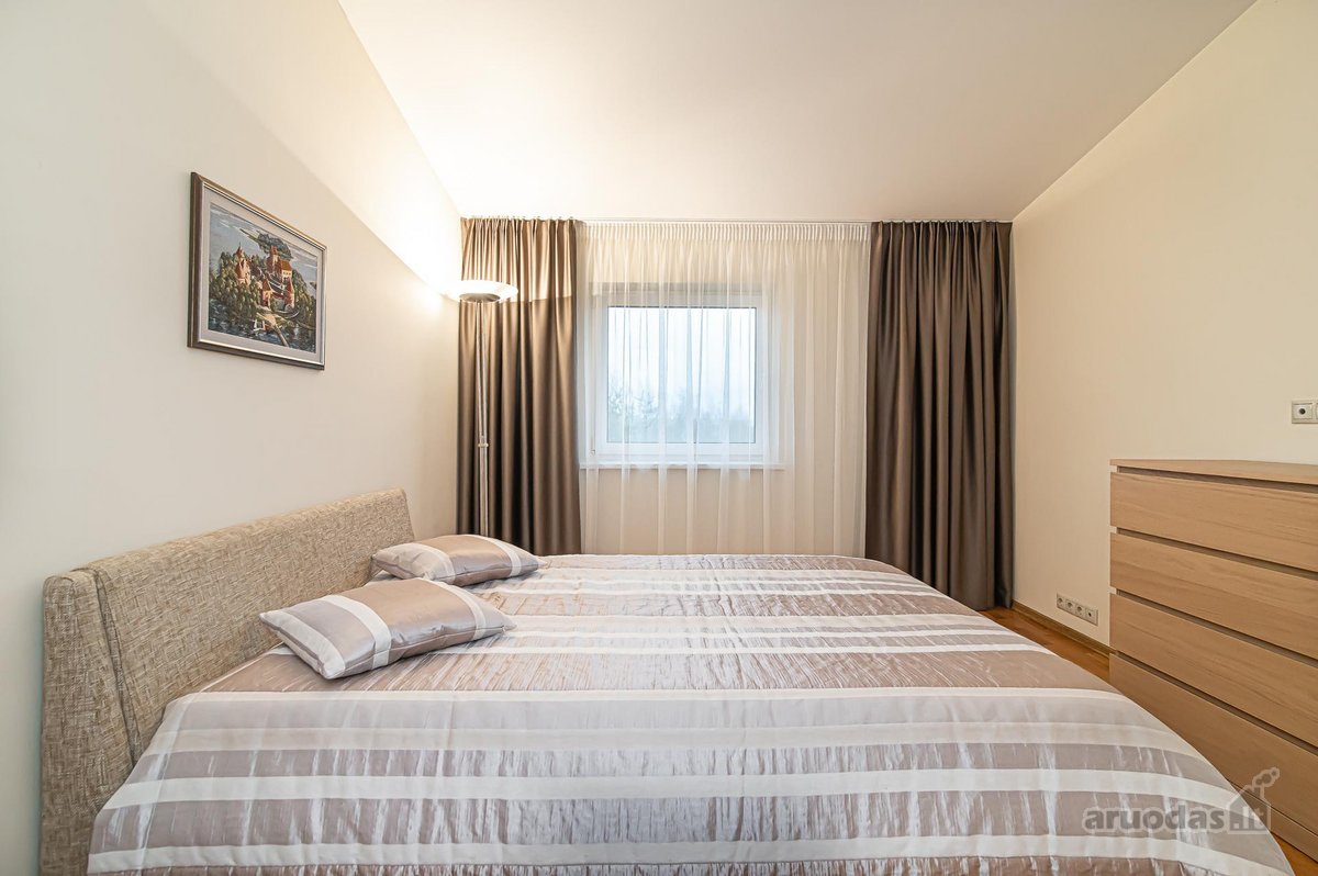 Išnuomojamas erdvus, kokybiškai įrengtas 5-ių - nuotraukos Nr. 11